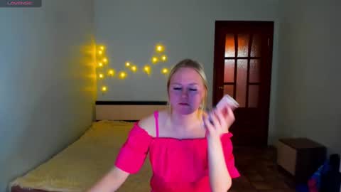        online show from December 21, 2:37 pm