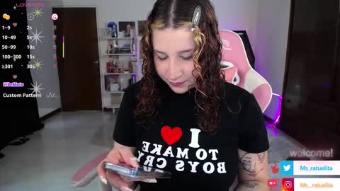 Manuela3 online show from January 8, 8:55 pm