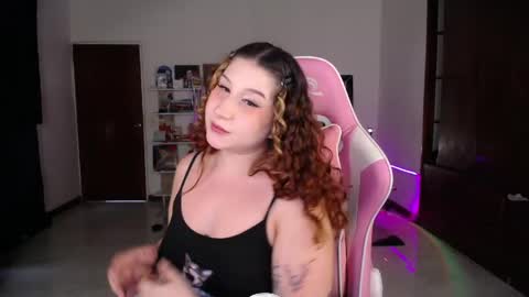 Manuela3 online show from May 18, 6:47 pm