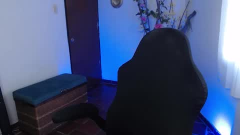 Sofia online show from November 6, 3:02 pm