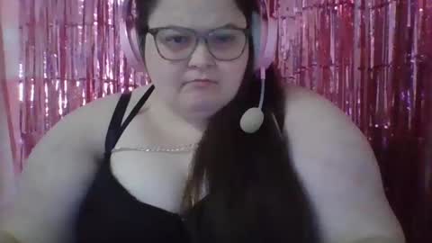 Snapshot of mscamirose15 chatting on October 13, 8:09 pm Ms. Cami Rose online show from October 13, 8:09 pm