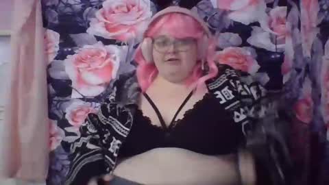 Snapshot of mscamirose15 chatting on October 29, 7:37 pm Ms. Cami Rose online show from October 29, 7:37 pm