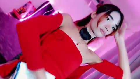 mscherry_ online show from February 21, 7:15 pm