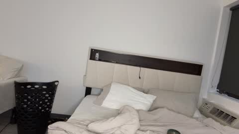 mskitty000 online show from December 19, 10:06 pm