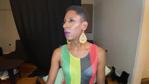 Snapshot of msmerlinmystique chatting on September 18, 5:31 am Merlin Mystique online show from September 18, 5:31 am