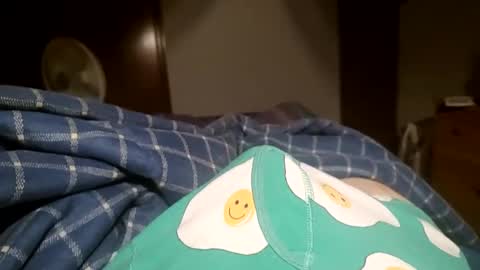 Snapshot of mugglesmuggler chatting on December 14, 12:44 pm mugglesmuggler online show from December 14, 12:44 pm