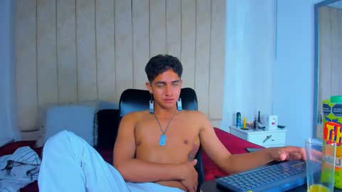 Snapshot of muichiro_tokito1 chatting on December 14, 6:56 am muichiro tokito1 online show from December 14, 6:56 am