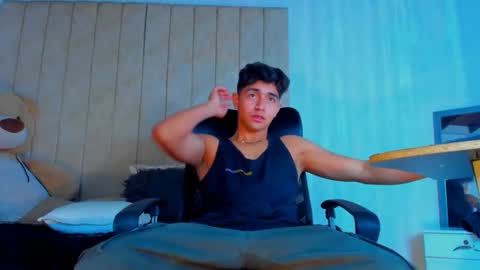 Snapshot of muichiro_tokito1 chatting on February 2, 3:54 am muichiro tokito1 online show from February 2, 3:54 am