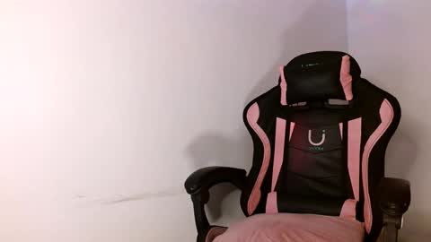 Snapshot of muladefuego chatting on October 11, 8:35 am yuli online show from October 11, 8:35 am