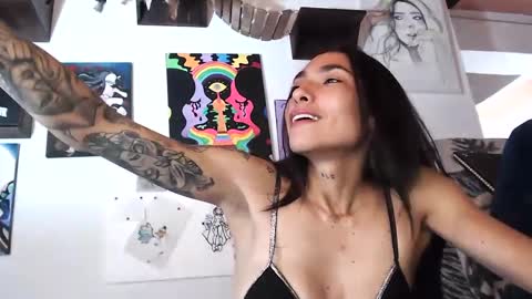 Snapshot of mulan_o chatting on December 4, 2:59 pm JESSICA online show from December 4, 2:59 pm