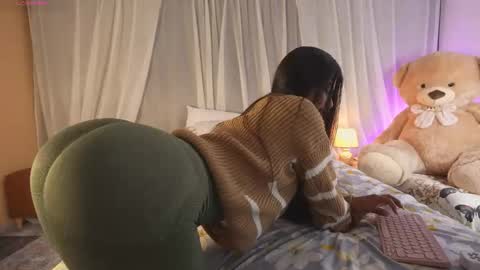 mulata online show from December 1, 9:36 am