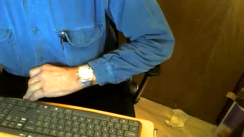 Snapshot of muller520 chatting on December 3, 1:53 pm muller520 online show from December 3, 1:53 pm