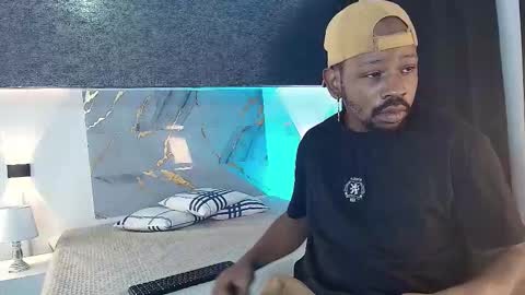 Snapshot of muller_asher chatting on November 9, 4:11 am Muller Asher online show from November 9, 4:11 am