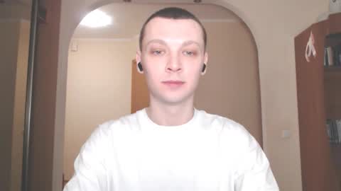 Erik online show from December 6, 12:02 am