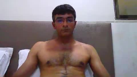 Snapshot of mumbaimonster8inch chatting on October 24, 11:50 am rajesh engineer online show from October 24, 11:50 am