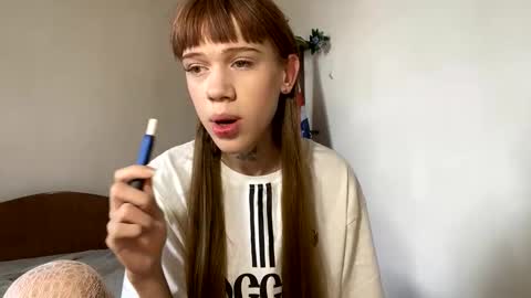 Snapshot of mun_poli chatting on September 21, 5:20 am Polik online show from September 21, 5:20 am