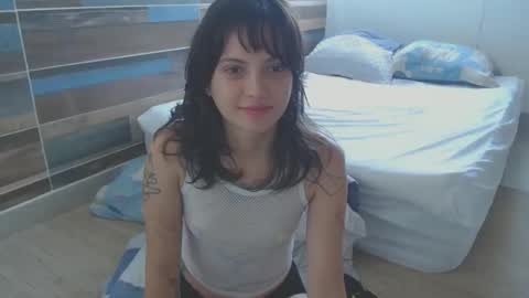 Snapshot of munchi_ chatting on September 22, 5:48 pm online show from September 22, 5:48 pm