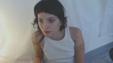 Snapshot of munchi_ chatting on November 19, 4:51 pm online show from November 19, 4:51 pm