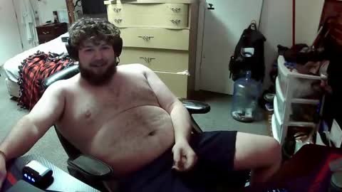 munchieee online show from February 15, 9:15 pm