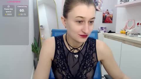 Snapshot of muriel_elvin chatting on November 28, 9:45 am muriel_elvin online show from November 28, 9:45 am