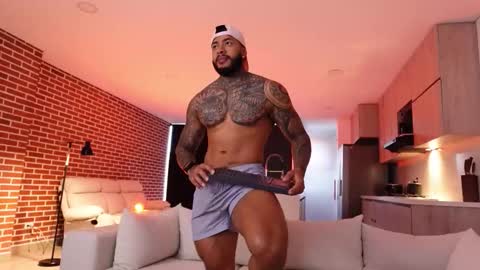 Snapshot of muscle_man19 chatting on November 30, 1:59 pm Nick online show from November 30, 1:59 pm