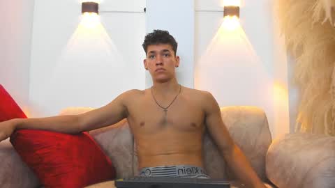 myke online show from December 19, 9:28 pm