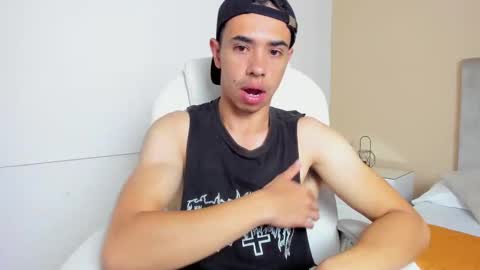 muscle scott online show from September 10, 12:05 pm