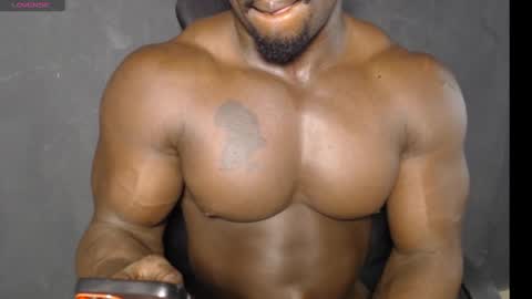 musclegod23 online show from December 6, 1:29 am