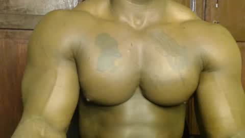 musclegod23 online show from September 22, 10:28 am