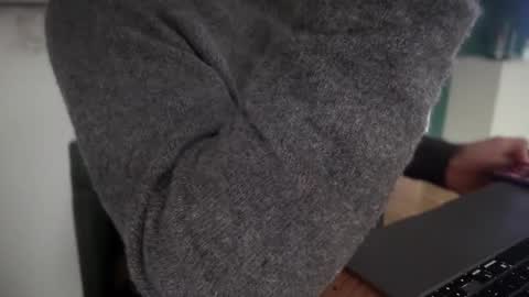 Snapshot of musclehair3 chatting on December 2, 12:10 pm musclehair3 online show from December 2, 12:10 pm