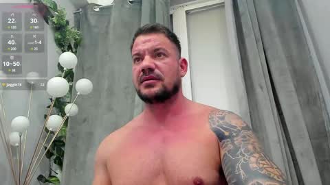 MuscleMonster31 online show from February 26, 6:58 am