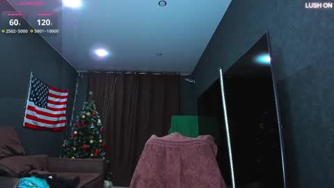 Snapshot of muscularjohnforu chatting on February 13, 6:16 pm click icon for peach online show from February 13, 6:16 pm