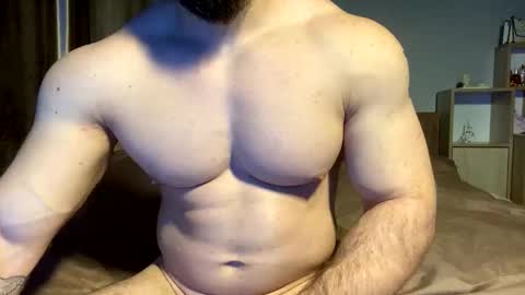 Snapshot of muscularjuggler chatting on November 4, 4:17 pm muscularjuggler online show from November 4, 4:17 pm