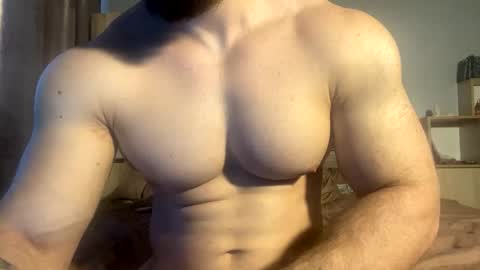 Snapshot of muscularjuggler chatting on November 24, 3:39 am muscularjuggler online show from November 24, 3:39 am
