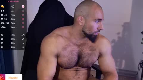 Snapshot of musculusx chatting on October 19, 3:40 am Musculus online show from October 19, 3:40 am