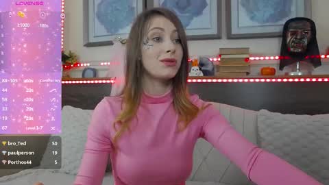 Luna  online show from October 27, 8:57 pm