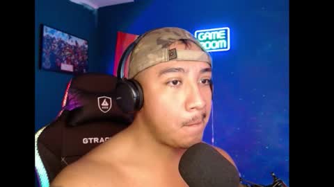 mushrooncat online show from October 13, 3:23 pm