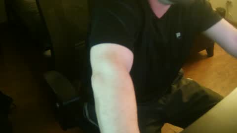 Snapshot of mustenjoyhead79 chatting on November 23, 7:46 pm mustenjoyhead79 online show from November 23, 7:46 pm