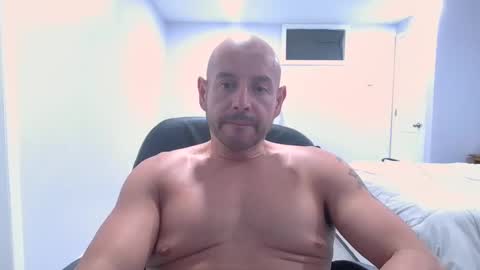 Snapshot of mworlton9 chatting on September 9, 2:44 am Maximus online show from September 9, 2:44 am