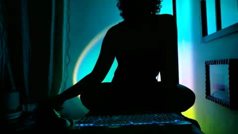 Snapshot of mx_anouk_divine chatting on October 11, 3:17 am Mx. Anouk Divine online show from October 11, 3:17 am