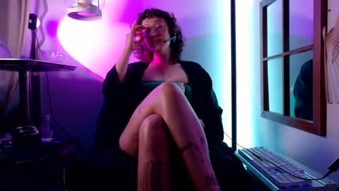 Mx. Anouk Divine online show from April 19, 3:06 am