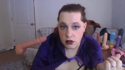 Snapshot of mxsissycharlotte chatting on October 2, 3:41 pm Mx Charlotte online show from October 2, 3:41 pm