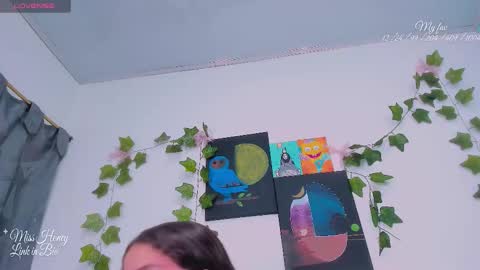 Snapshot of mxsshoney chatting on January 8, 9:33 am Sara IG online show from January 8, 9:33 am