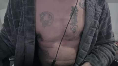 Snapshot of my432687 chatting on February 2, 12:09 am my432687 online show from February 2, 12:09 am