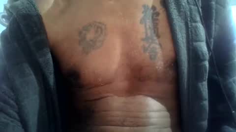 Snapshot of my432687 chatting on December 17, 12:05 am my432687 online show from December 17, 12:05 am