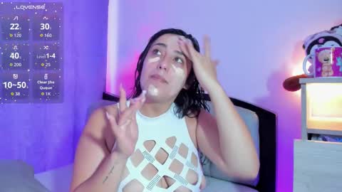 my_aleja_ online show from February 13, 12:23 pm