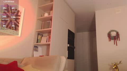 Snapshot of my_hannah chatting on January 11, 2:04 pm Hannah welcome online show from January 11, 2:04 pm