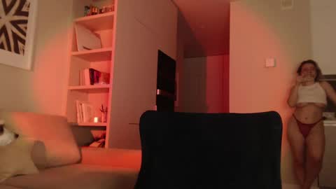 Snapshot of my_hannah chatting on March 12, 6:11 pm Hannah welcome online show from March 12, 6:11 pm