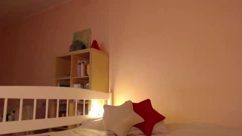 Snapshot of my_hannah chatting on November 26, 1:56 pm Hannah welcome online show from November 26, 1:56 pm