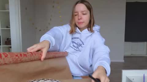  MIA  I will be here Monday Wednesday Thursday Saturday online show from December 4, 9:07 am